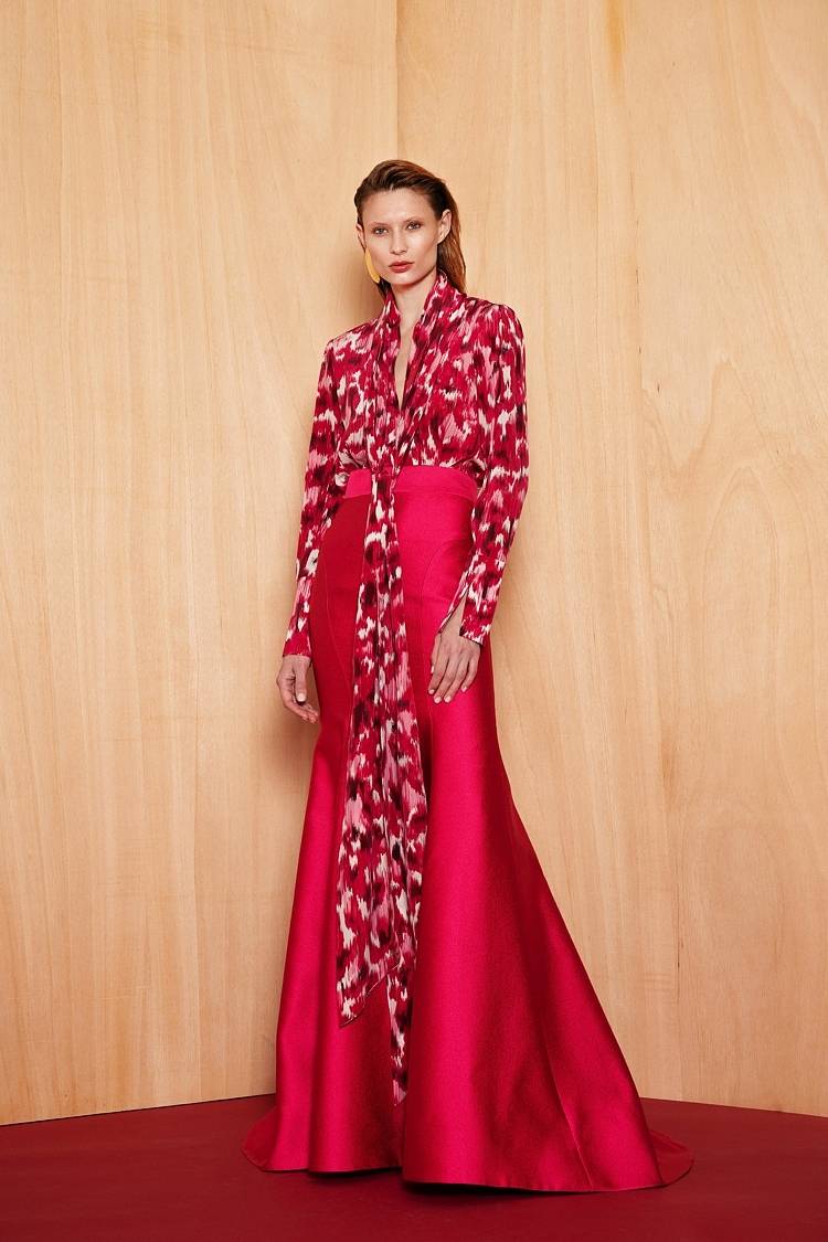 Sly 010 Bodenlanger Rock Aus Taft