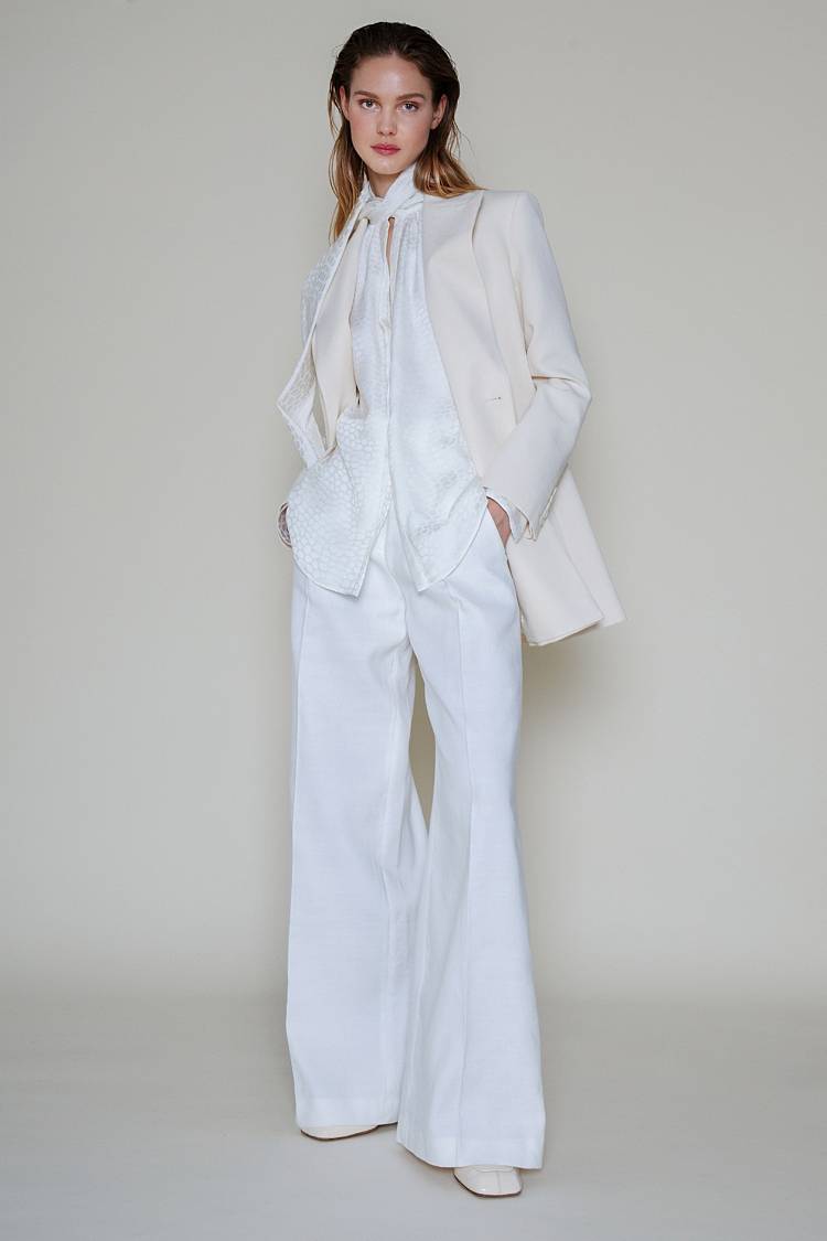 Sly 010 Geknöpfte Schluppenbluse