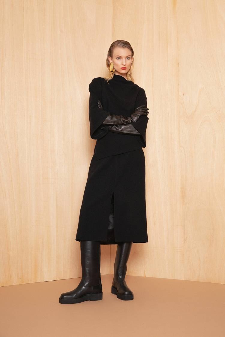 Sly 010 Minimalistischer Wollrock