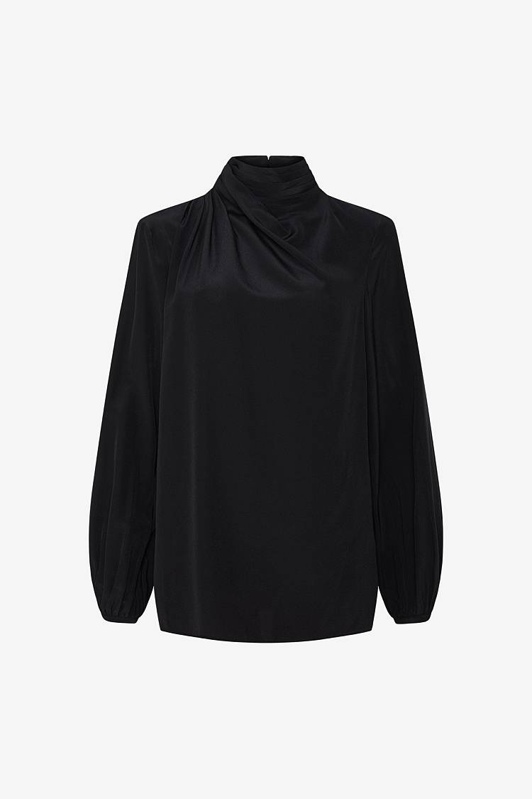 Sly 010 Seidenbluse mit drapiertem Stehkragen