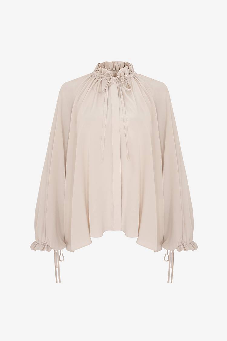 Sly 010 Seidenbluse mit gekräuseltem Kragen