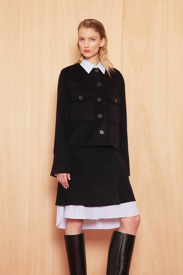 Sly 010 Tailliertes Kleid Aus Doubleface