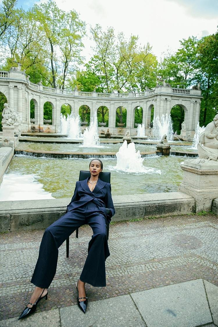 Sly 010 Taillierter Einknopf-Nadelstreifen-Blazer Aus Wolle