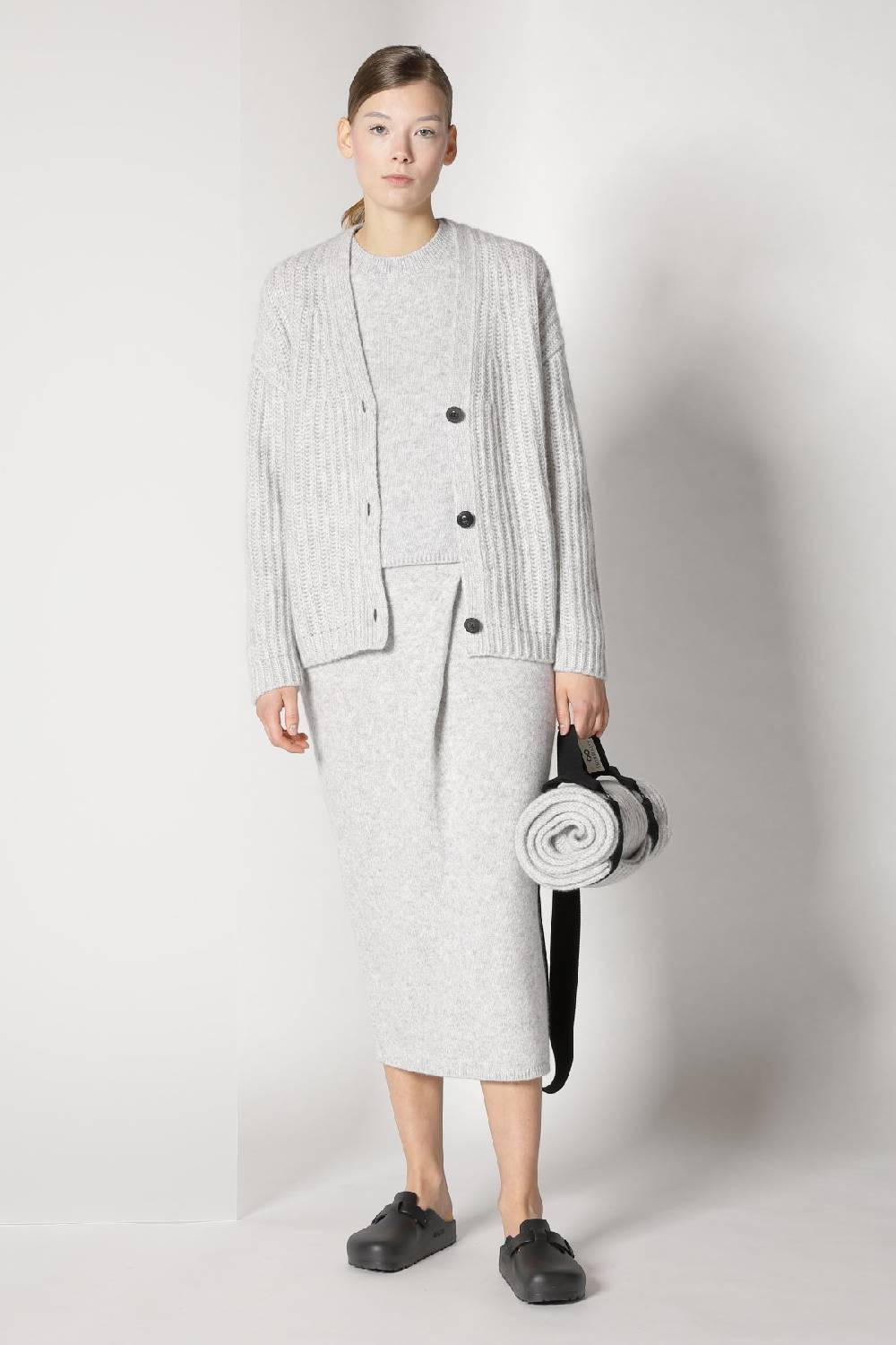 Sminfinity blurry ribbed cardigan + blurry crew top + blurry tulip skirt