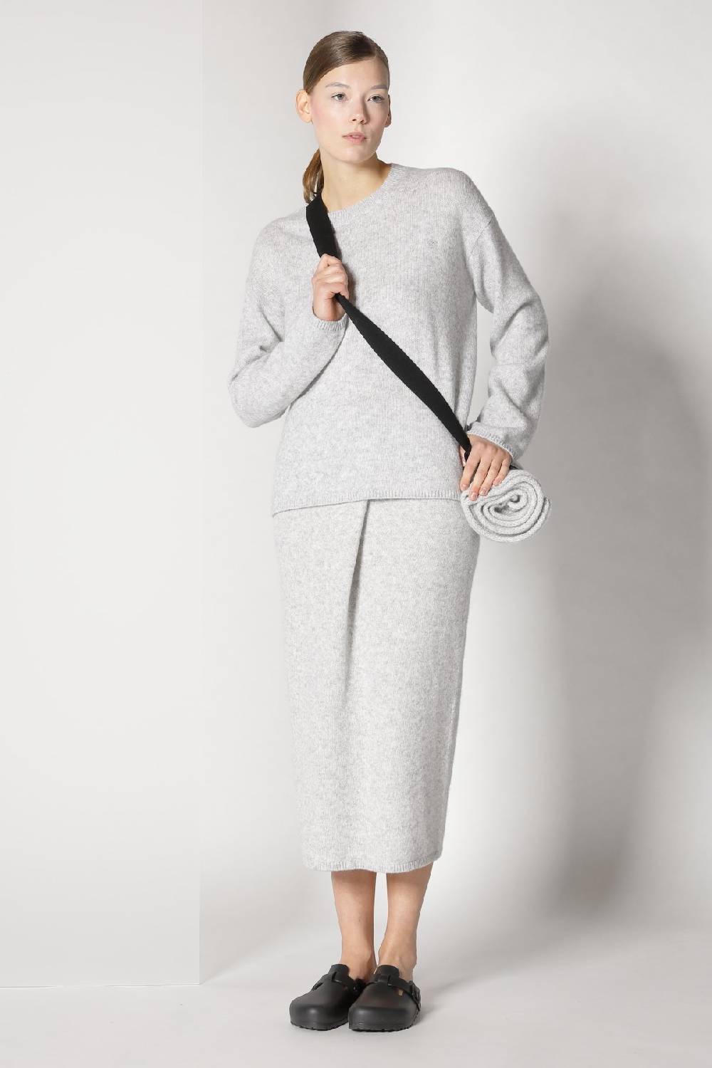 Sminfinity Blurry Ribbed Scarf + Blurry Crew Jumper + Blurry Tulip Skirt