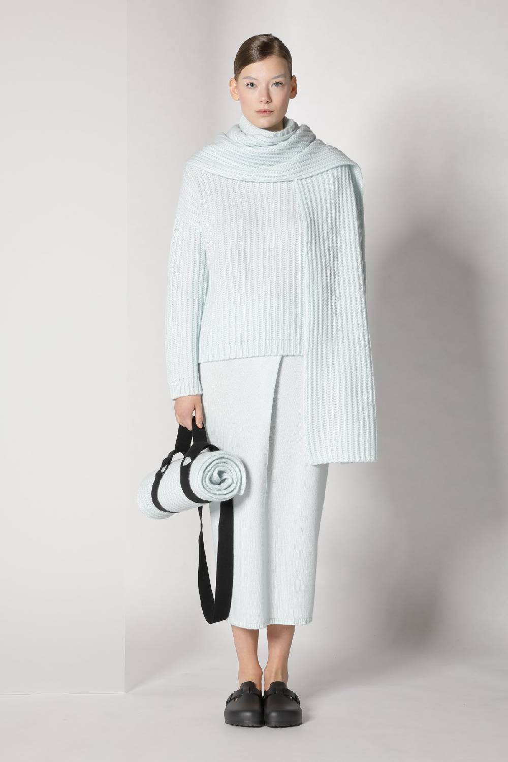 Sminfinity Blurry Ribbed Scarf + Blurry Ribbed Turtleneck + Blurry Tulip Skirt