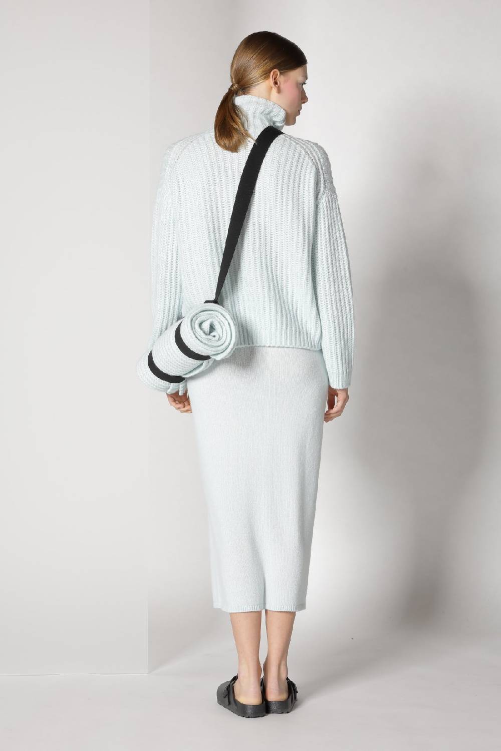 Sminfinity Blurry Ribbed Scarf + Blurry Ribbed Turtleneck + Blurry Tulip Skirt