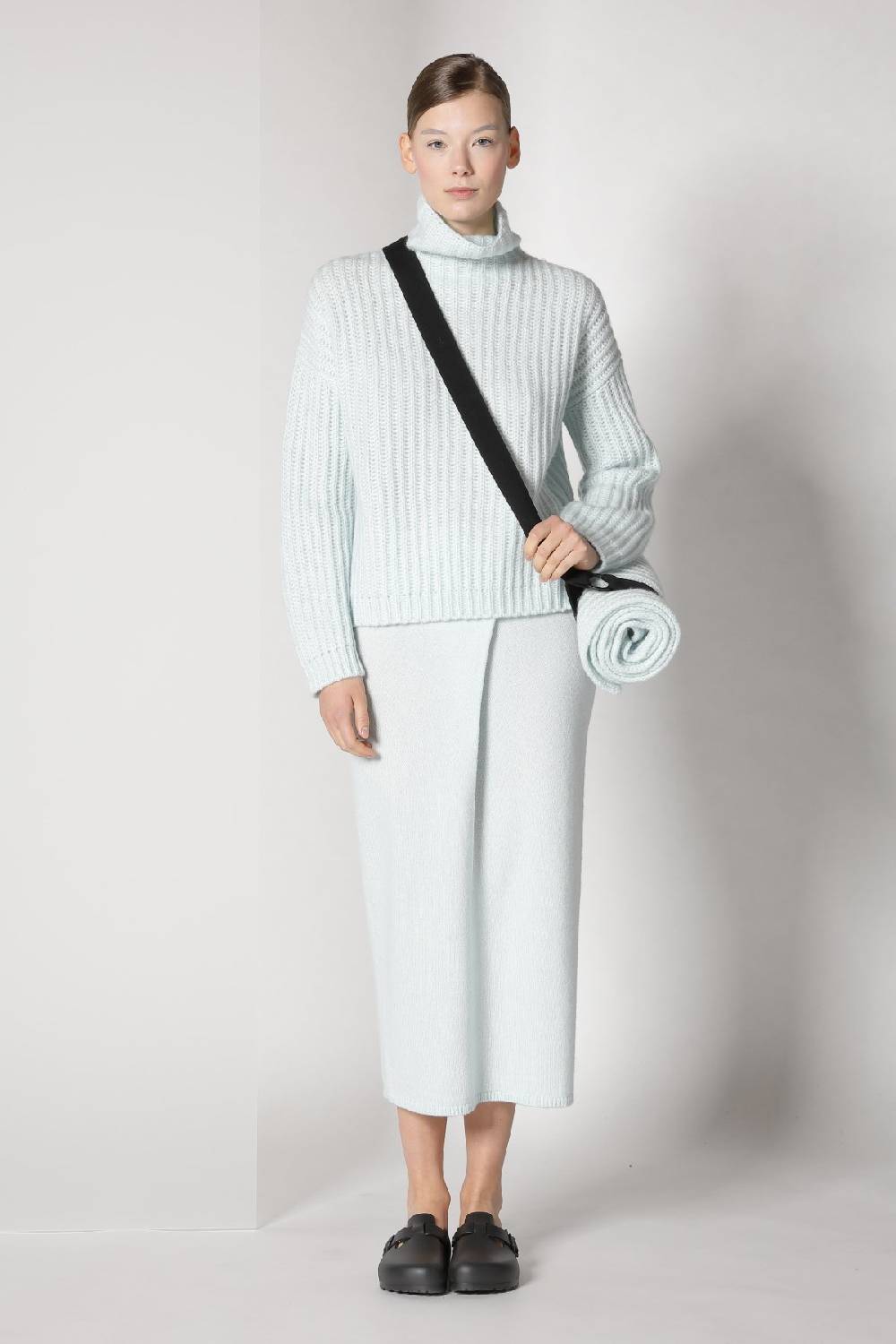 Sminfinity blurry ribbed scarf + blurry ribbed turtleneck + blurry tulip skirt