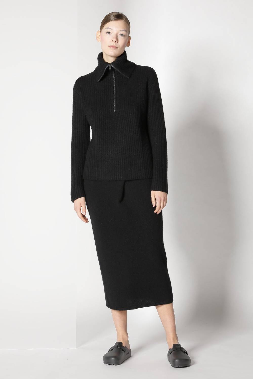 Sminfinity Blurry Ribbed Zip-jumper + Blurry Tulip Skirt