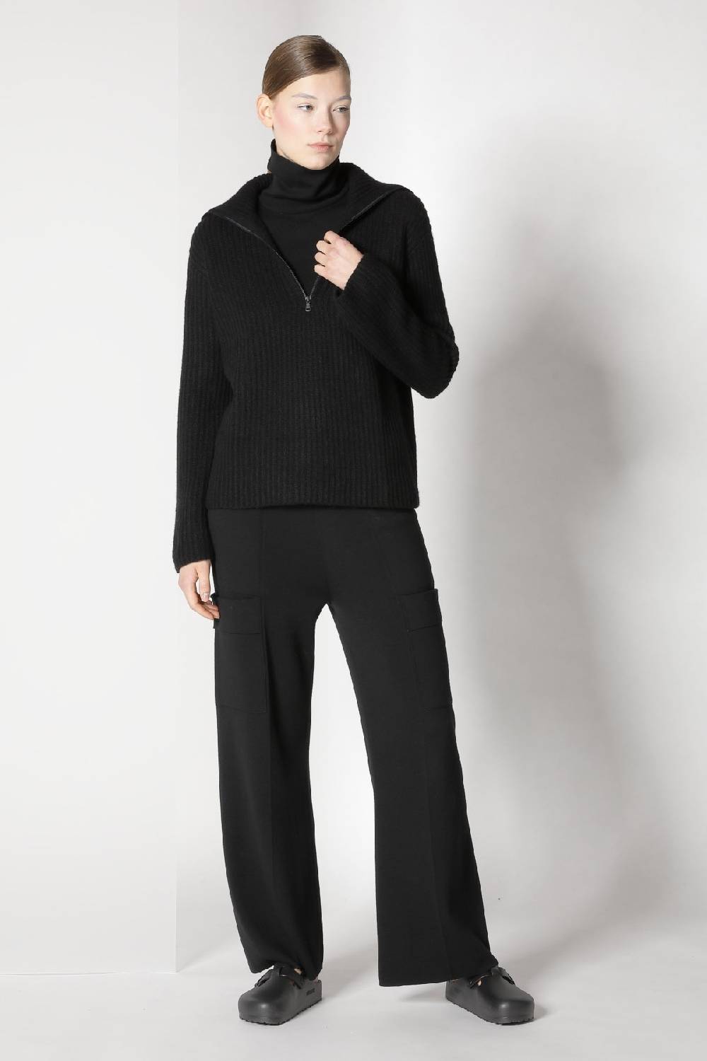 Sminfinity Blurry Ribbed Zip-jumper + Fitted Turtle Top + Cargo Bellbottom Pants