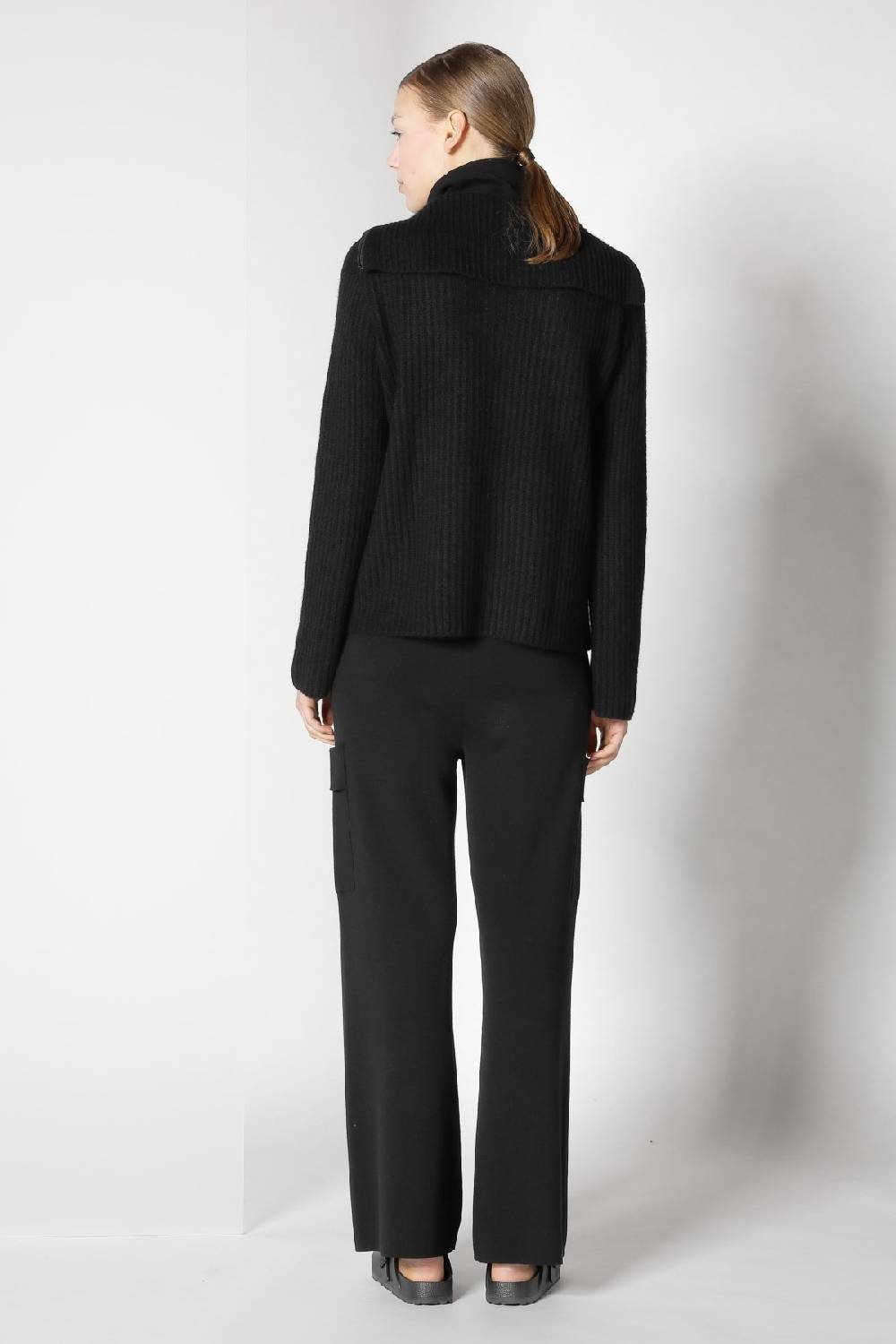 Sminfinity Blurry Ribbed Zip-jumper + Fitted Turtle Top + Cargo Bellbottom Pants