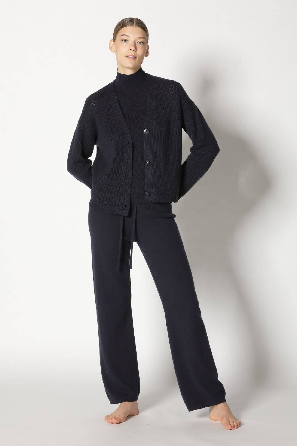 Sminfinity Chilly Loose & Tight Cardy + Chilly Fitted Top + Chilly Pants