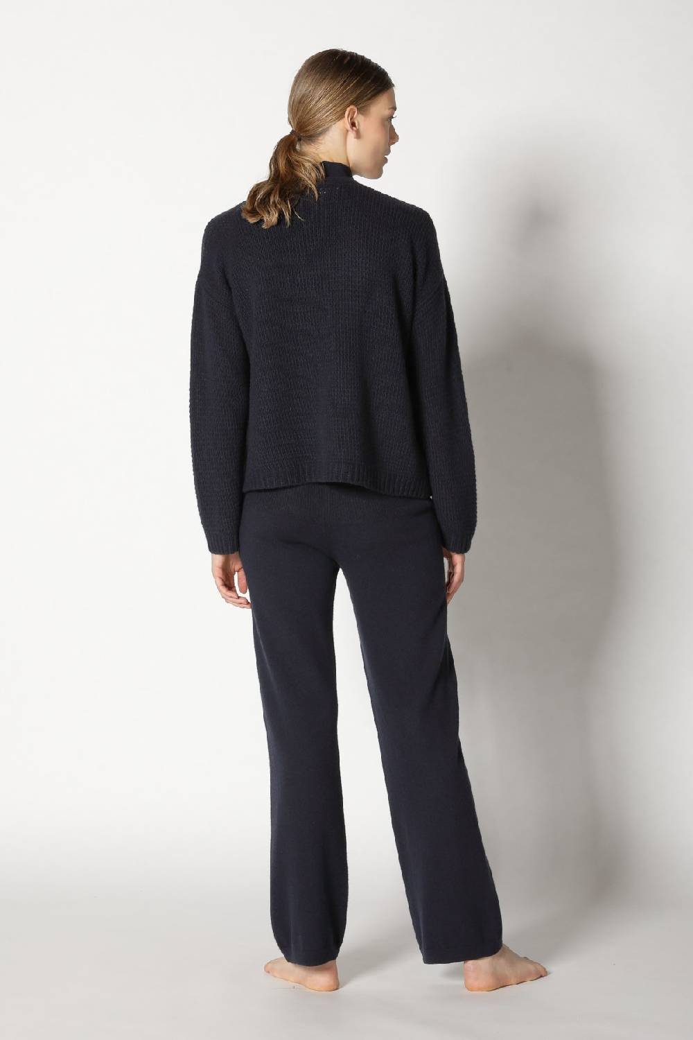 Sminfinity Chilly Loose & Tight Cardy + Chilly Fitted Top + Chilly Pants