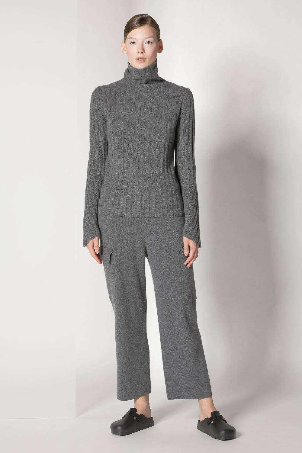 Sminfinity Chilly Ribbed Turtleneck + Chilly Cargo Pants