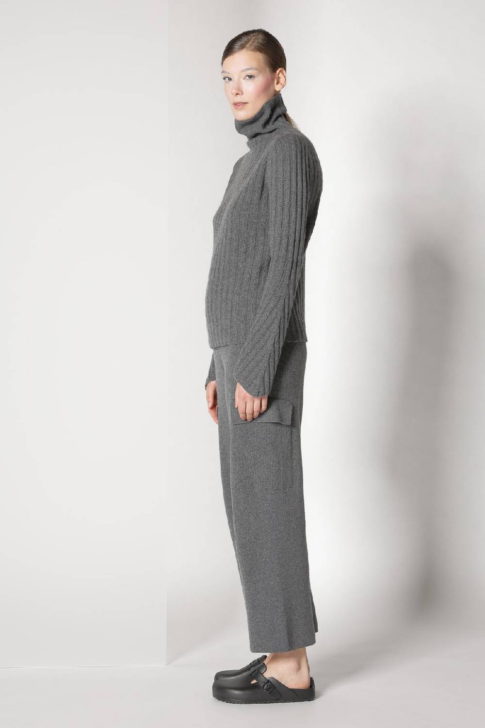 Sminfinity Chilly Ribbed Turtleneck + Chilly Cargo Pants
