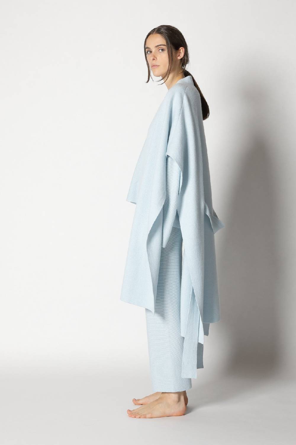 Sminfinity Doubleface Capecoat + Garter V Neck + Garter Cropped Pants