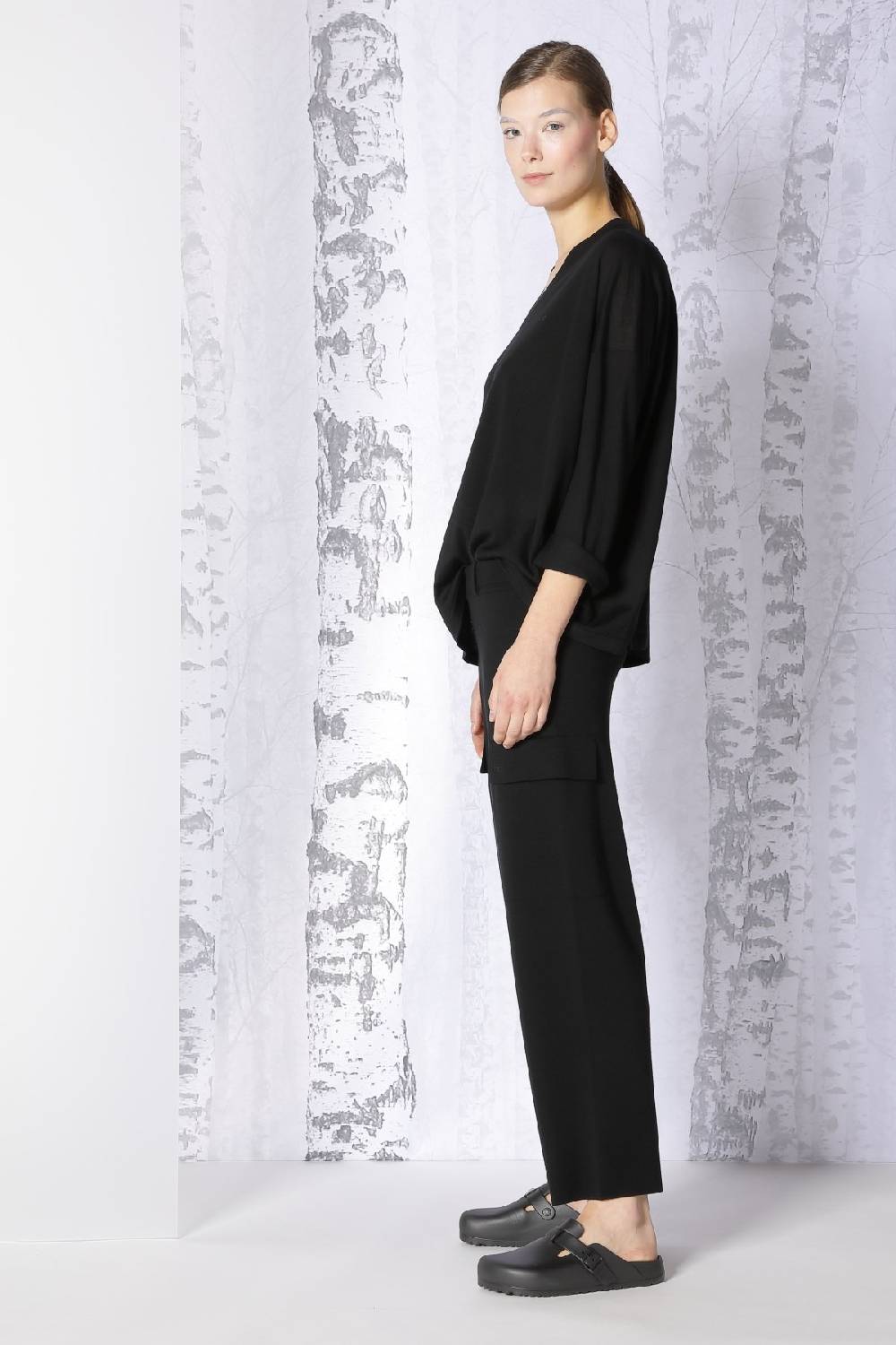 Sminfinity Extrafine Oversized V + Milano Cropped Cargo Pants