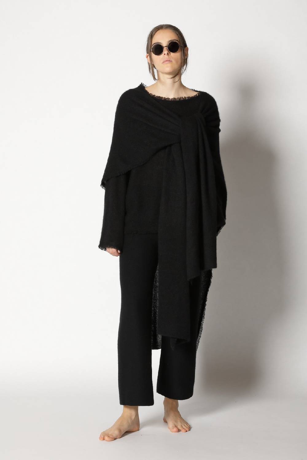 Sminfinity Fluffy Fringe Boatneck + Fluffy Fringe Cape + Garter Cropped Pants