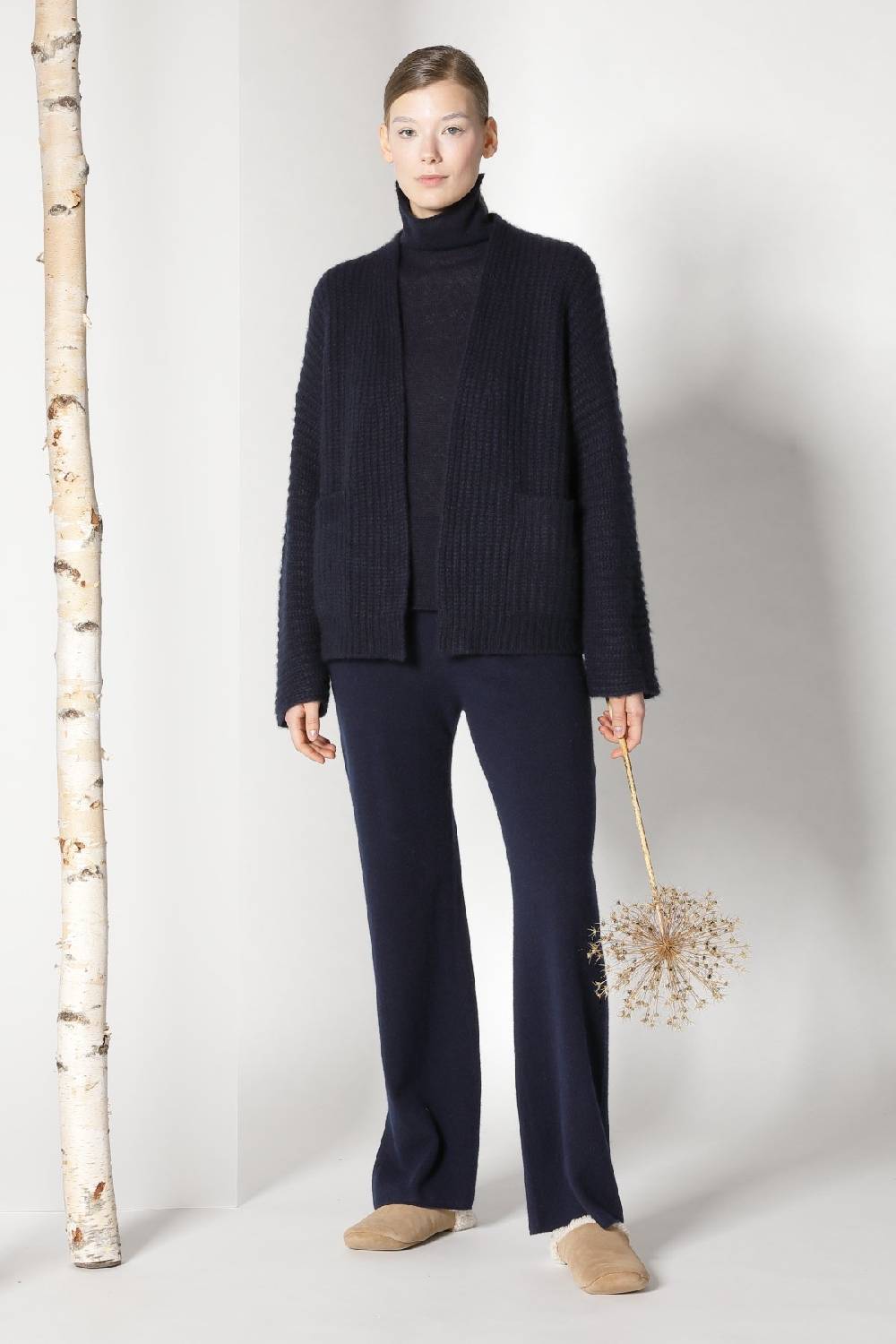 Sminfinity fluffy ribbed jacket + fluffy 1 Ply turtleneck + pure slitted pants
