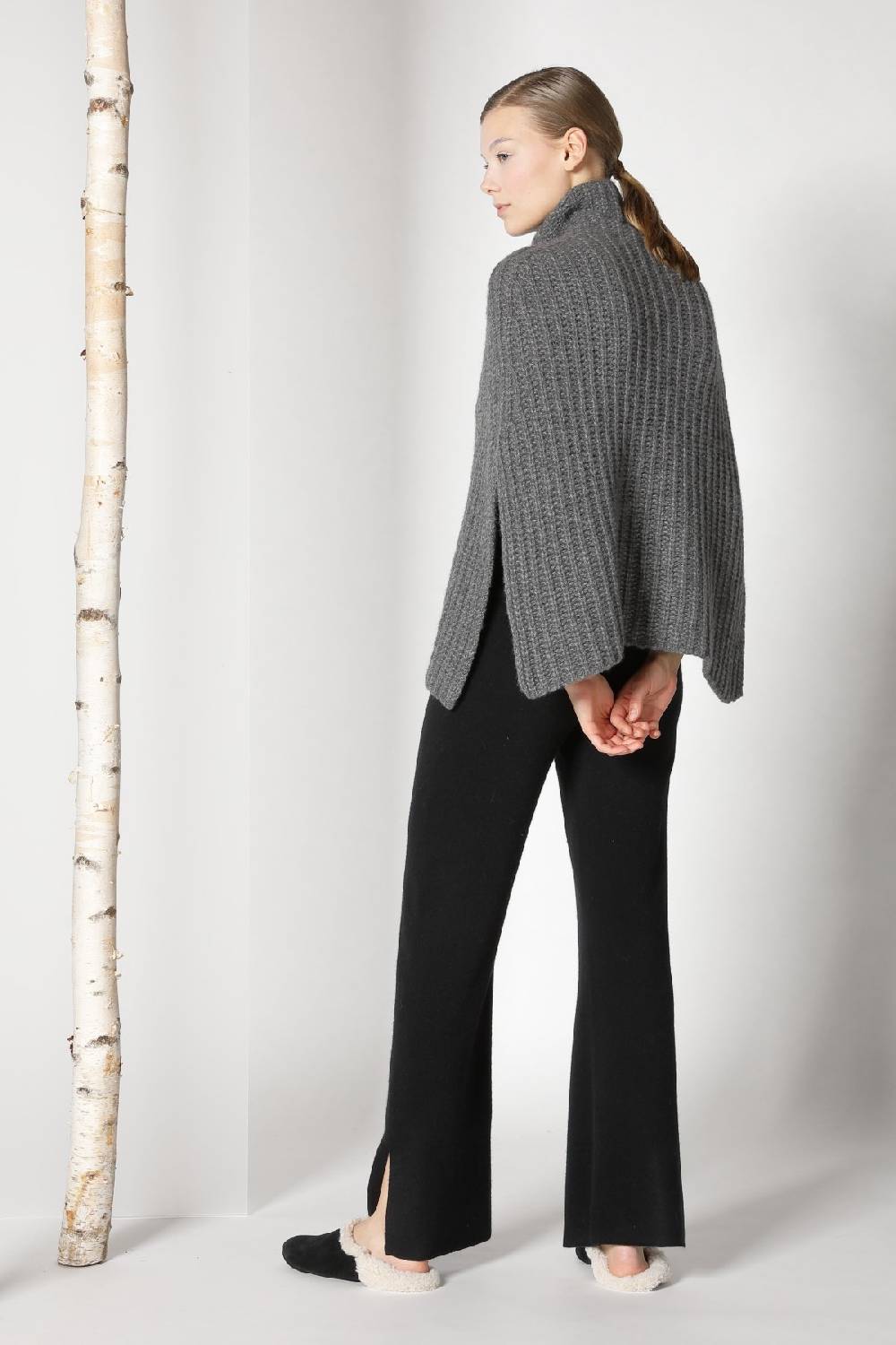 Sminfinity Fluffy Ribbed Turtleneck Cape + Pure Slitted Pants