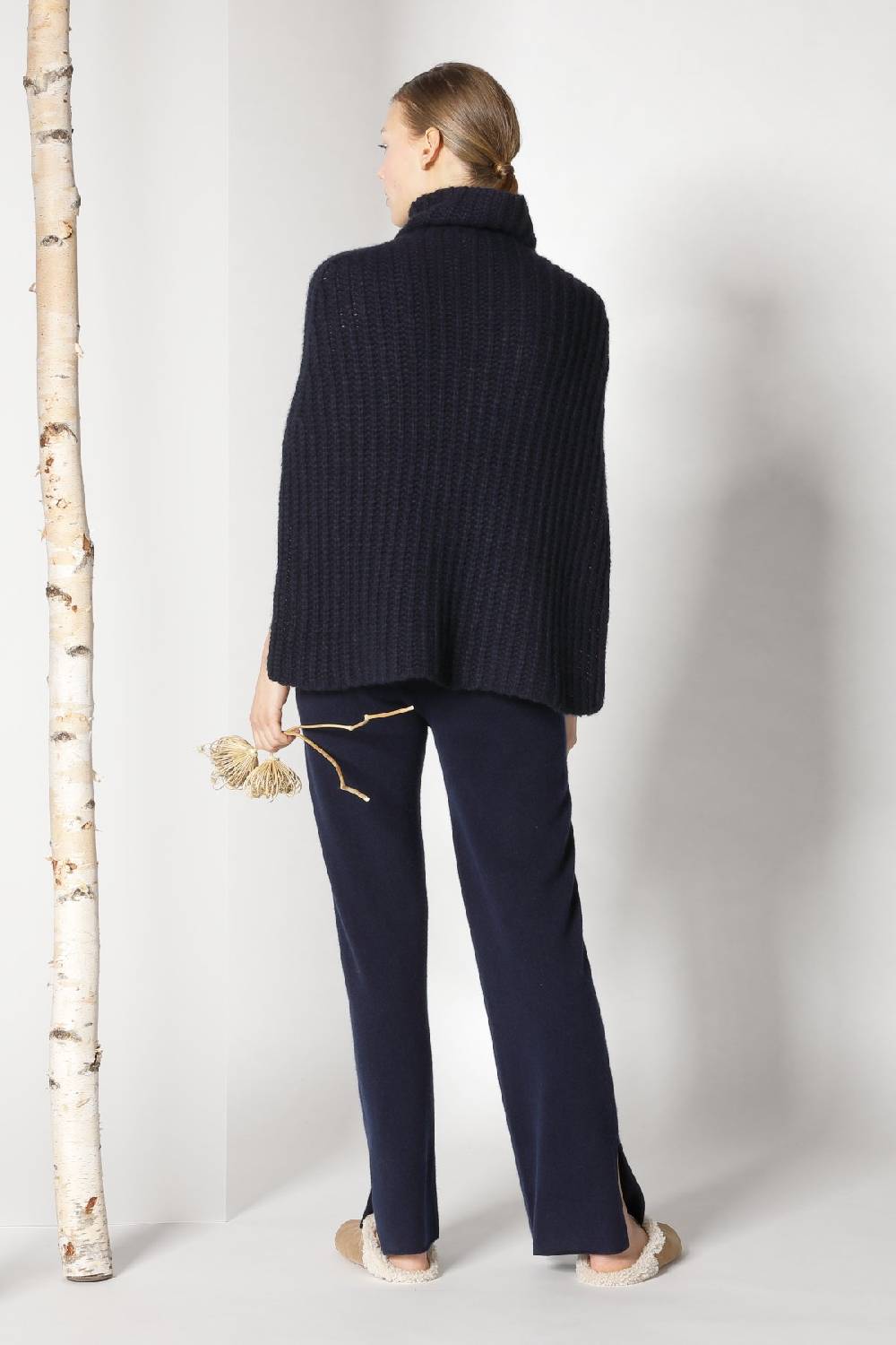 Sminfinity Fluffy Ribbed Turtleneck Cape + Pure Slitted Pants