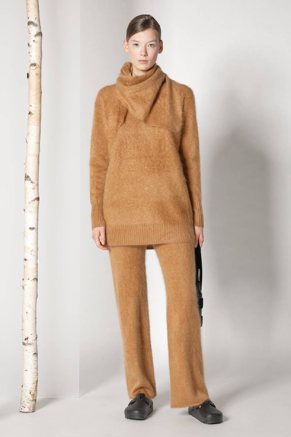 Sminfinity furry small triangle + furry boyfriend jumper + furry pants Sminfinity furry small triangle + furry boyfriend jumper + furry pants