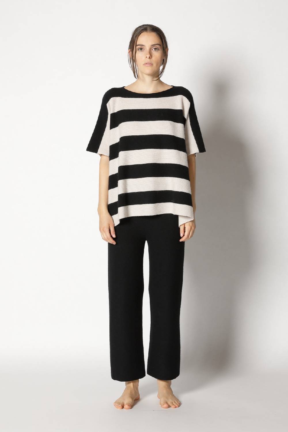 Sminfinity garter stripe cape top + garter cropped pants