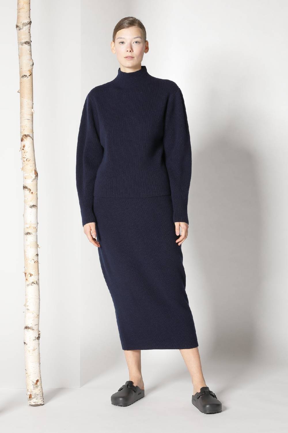 Sminfinity pure all needle jumper + pure all needle tulip skirt