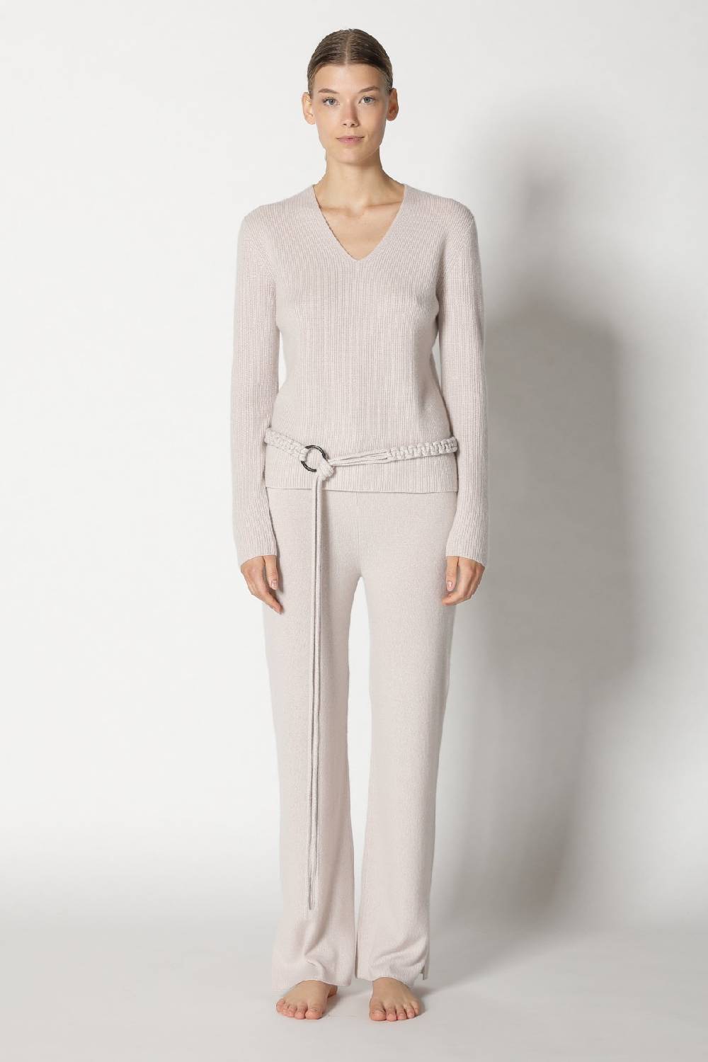 Sminfinity Pure Fitted Rib V Neck + Pure Slitted Pants + Hang Loose Ring Belt