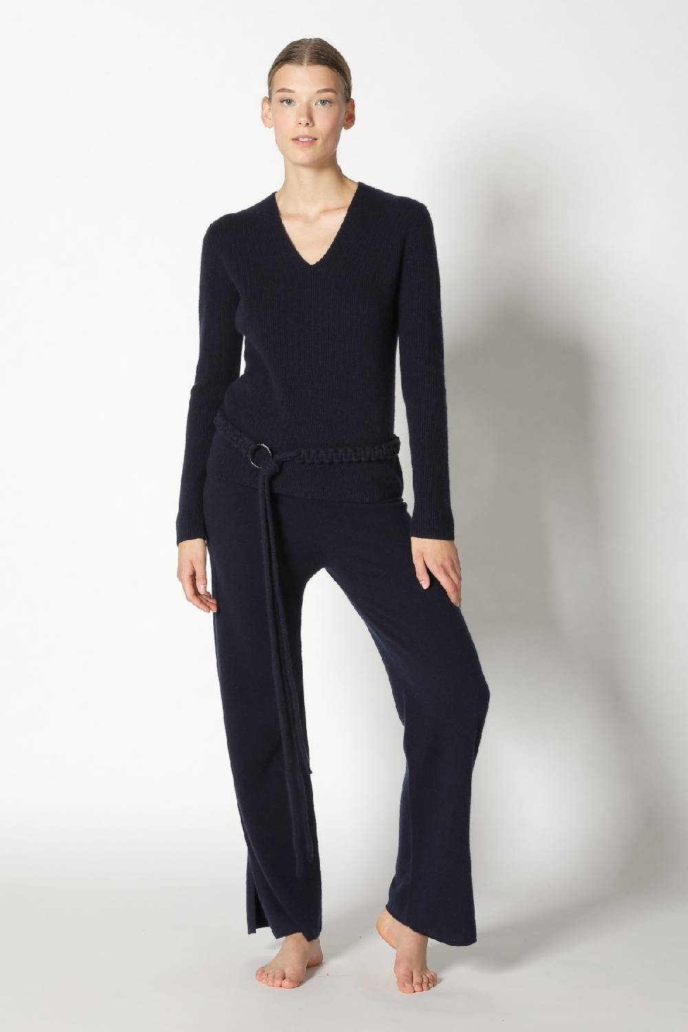 Sminfinity Pure Fitted V Neck + Pure Slitted Pants + Hang Loose Ring Belt