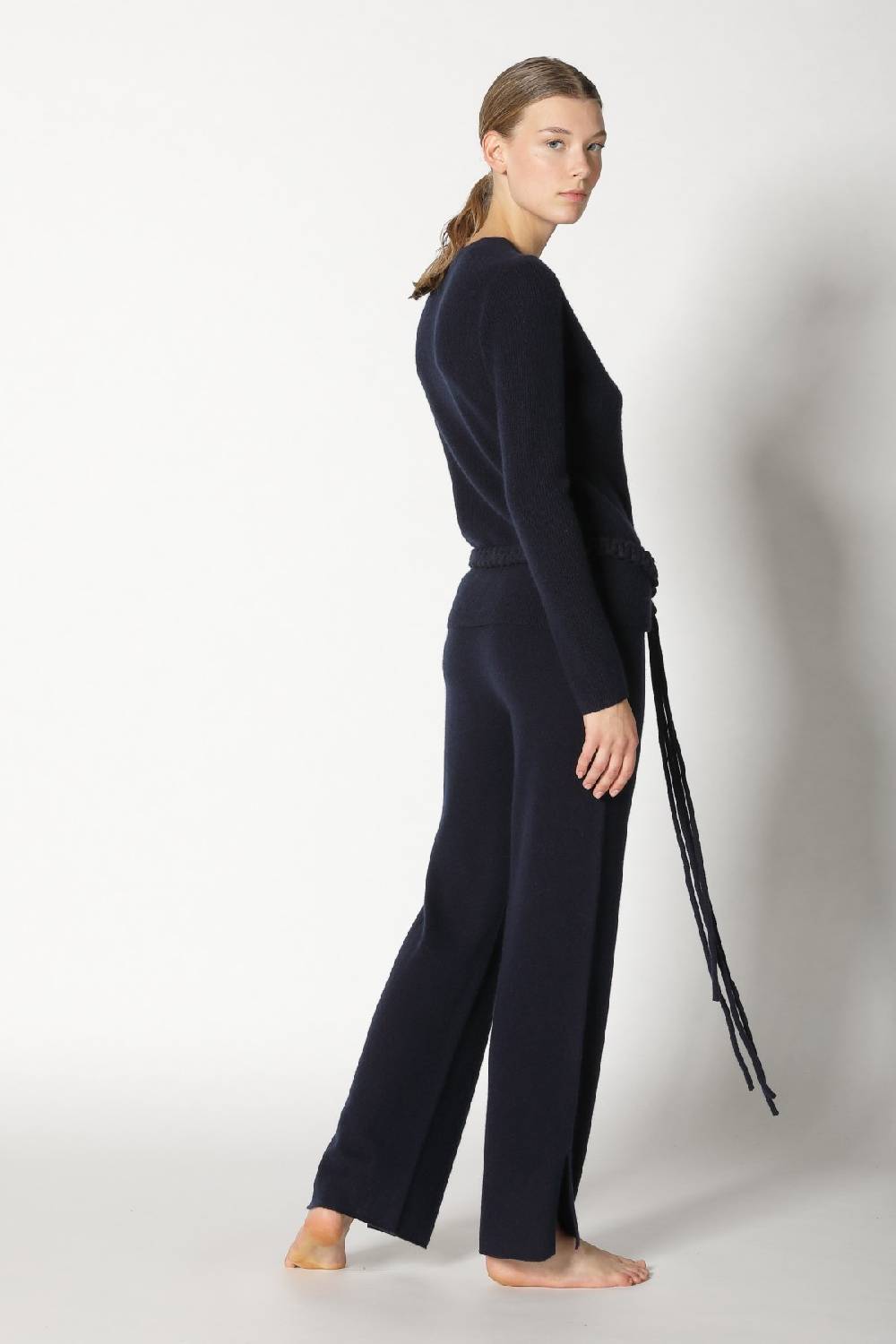 Sminfinity Pure Fitted V Neck + Pure Slitted Pants + Hang Loose Ring Belt