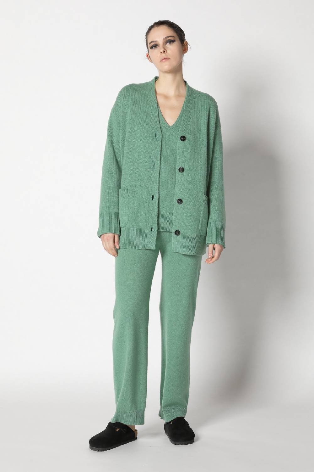 Sminfinity Pure Long Cardy + Pure V Neck + Infinte Palazzo Pants