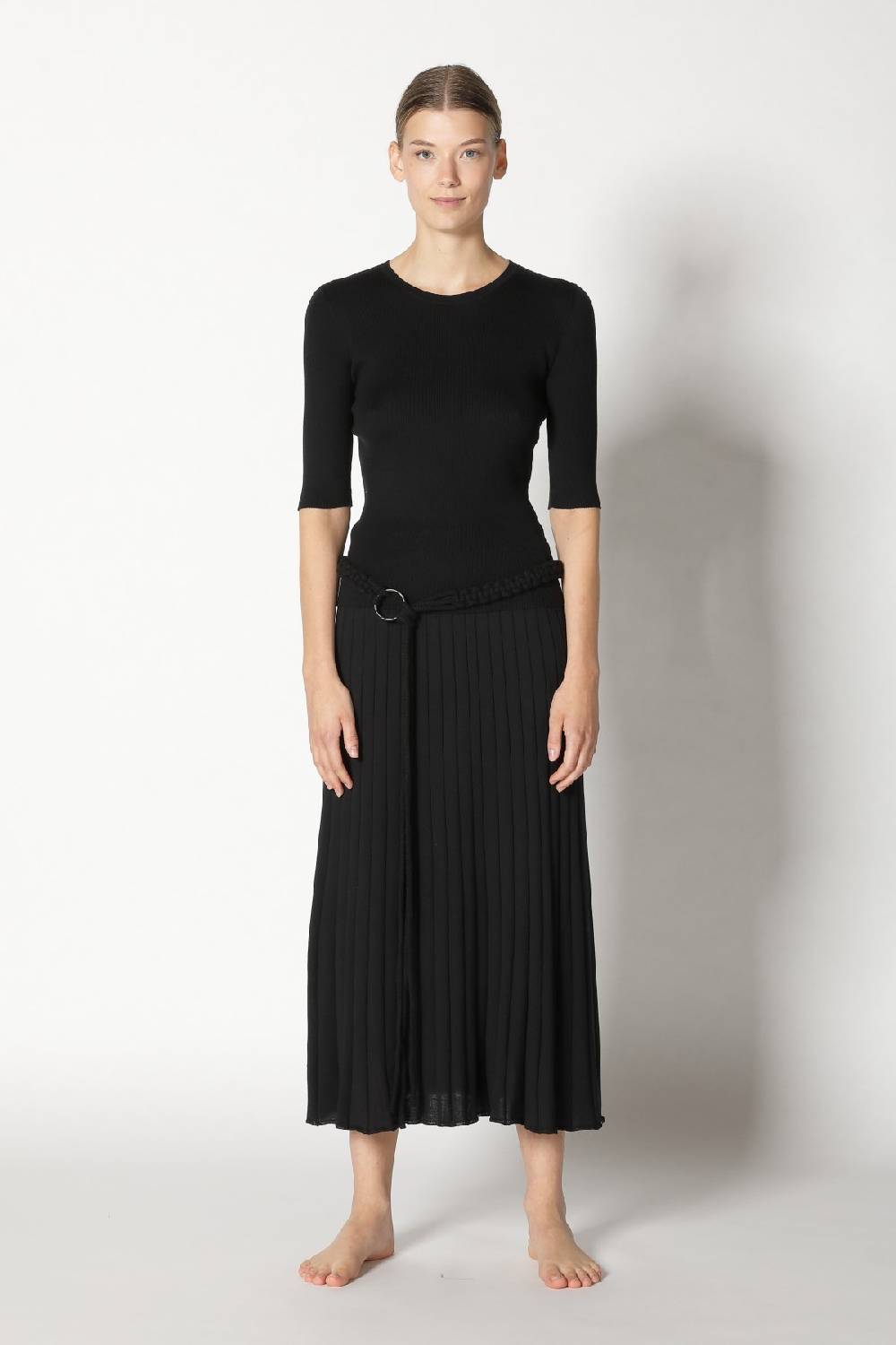 Sminfinity silky rib crew T + silky sun rib skirt + hang loose ring belt