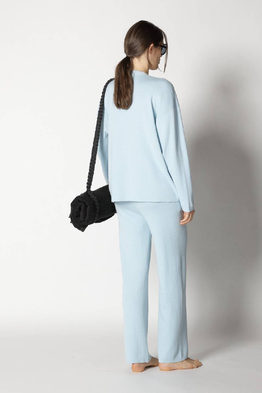 Sminfinity 1x1 V Neck + 1x1 Palazzo