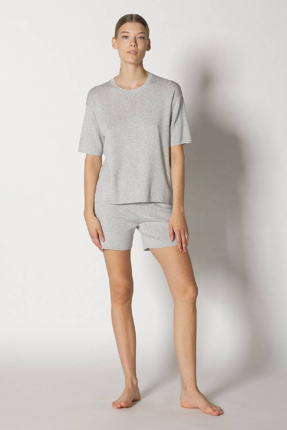 Sminfinity Comfy T Jumper + Comfy Shorts