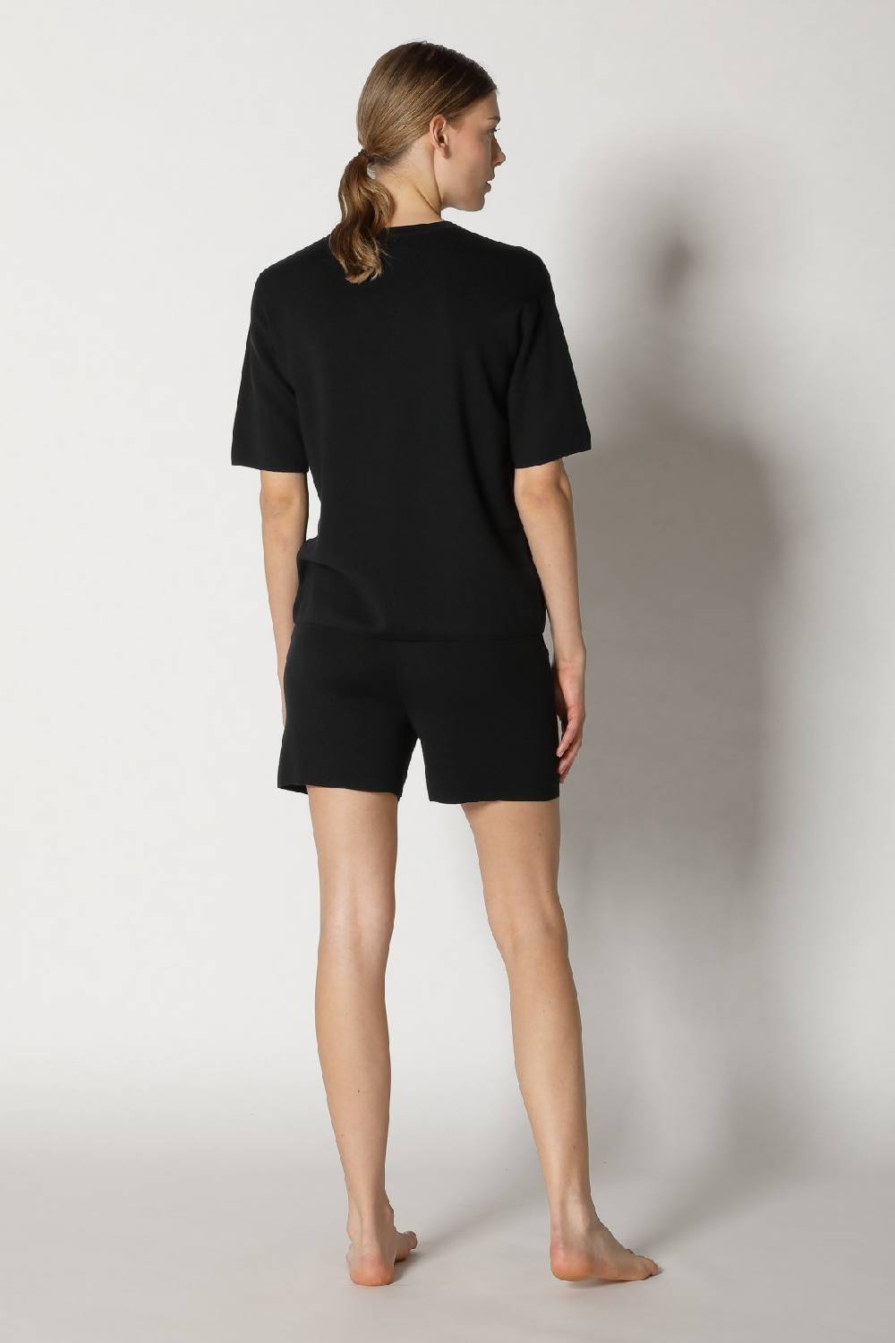 Sminfinity Comfy T Jumper + Comfy Shorts