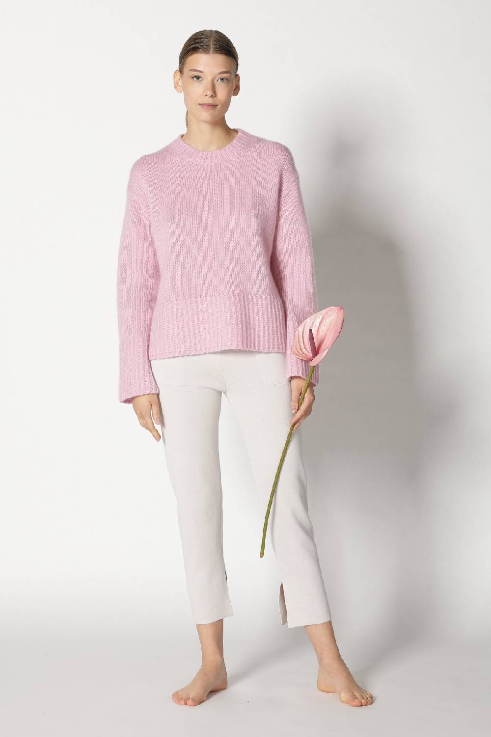 Sminfinity Fluffy Crew Jumper + Silky Cropped Pants