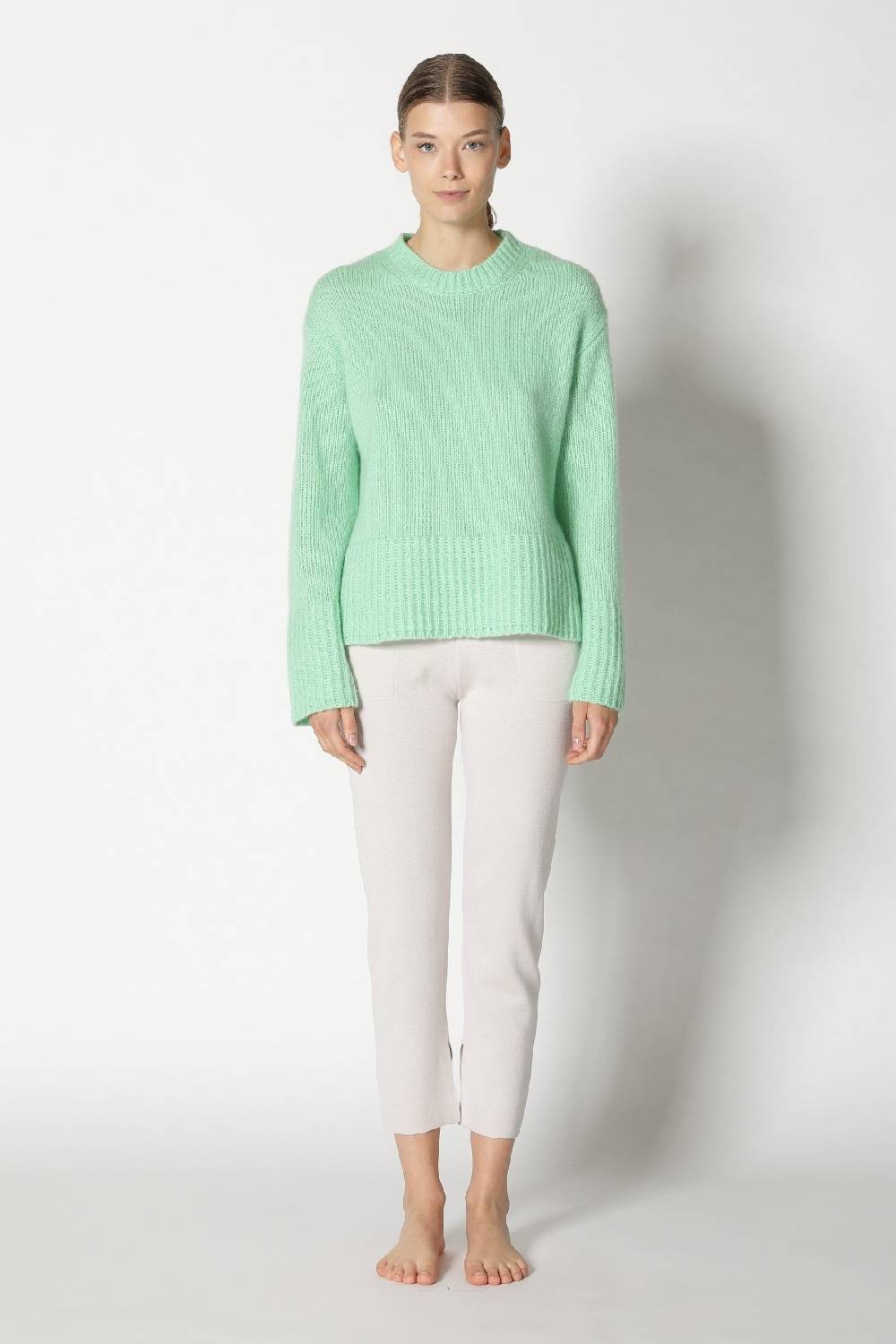 Sminfinity Fluffy Crew Jumper + Silky Cropped Pants