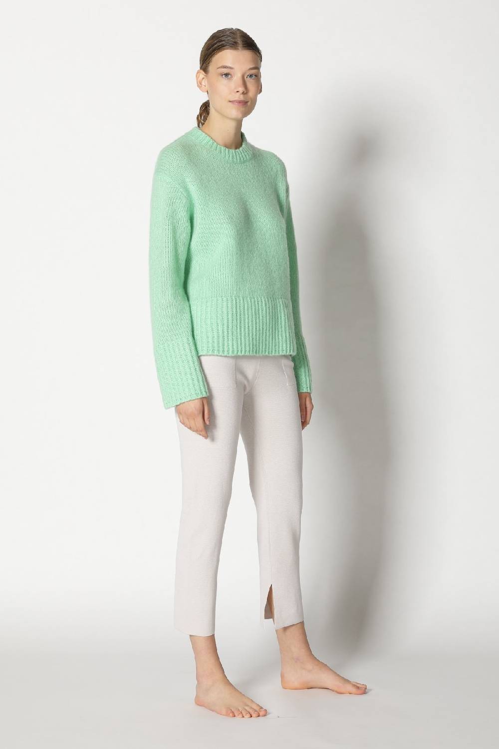 Sminfinity Fluffy Crew Jumper + Silky Cropped Pants