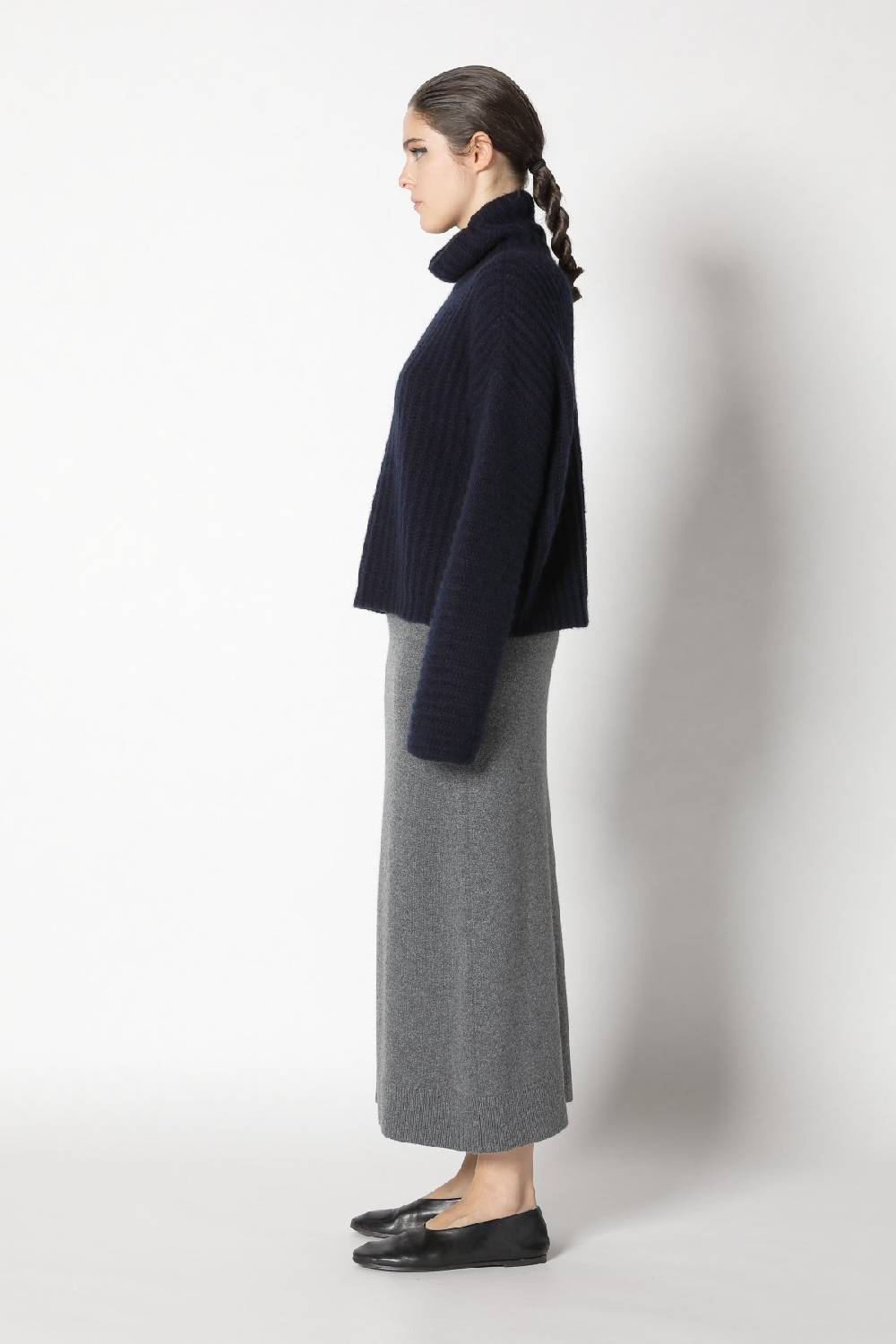 Sminfinity Fluffy Rib Turtle + Pure A Skirt