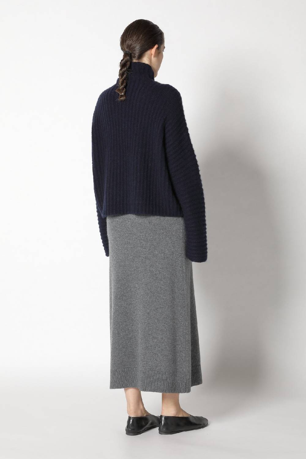 Sminfinity Fluffy Rib Turtle + Pure A Skirt