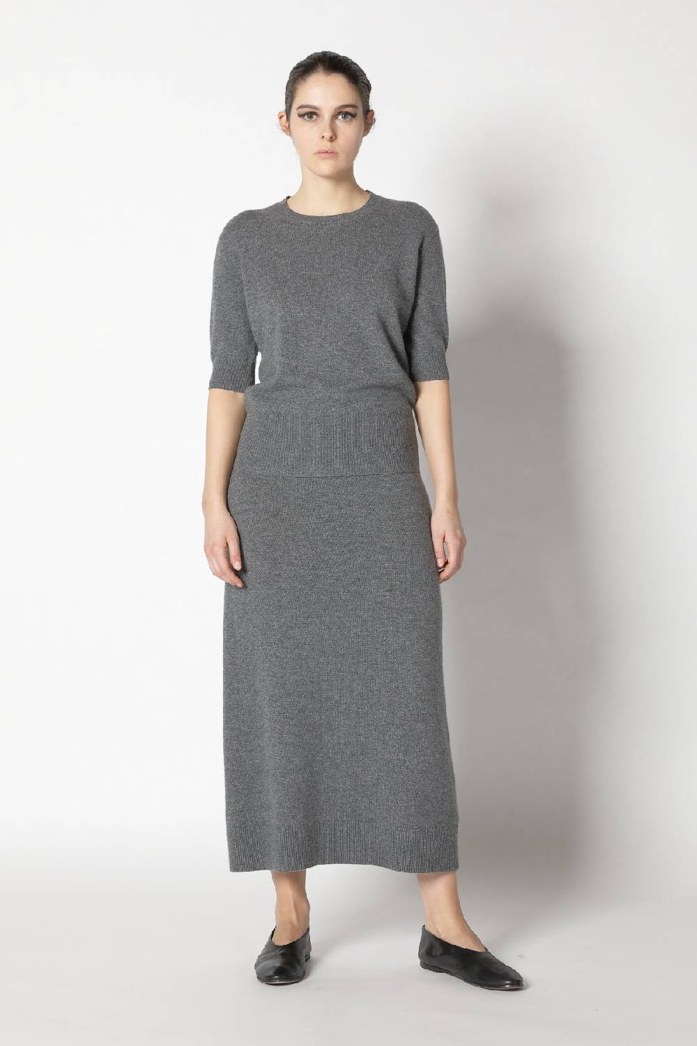 Sminfinity infinite crew T + pure A skirt Sminfinity infinite crew T + pure A skirt