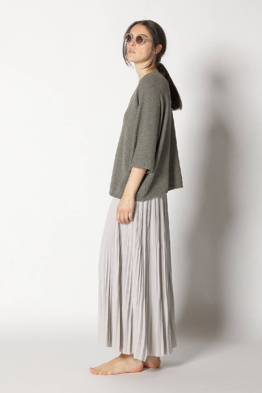 Sminfinity Nubbly V Neck + Pima Pleat Skirt