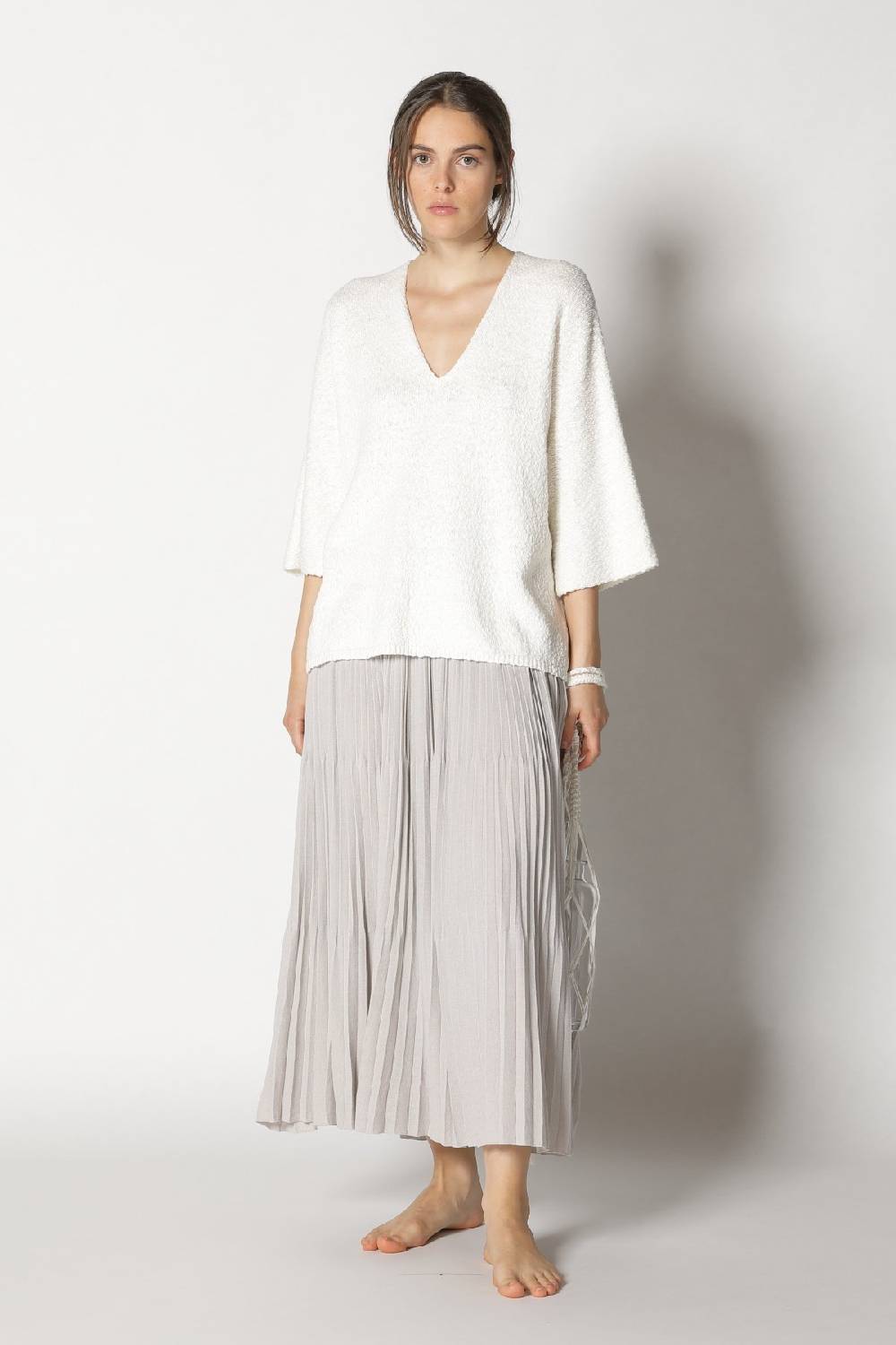 Sminfinity nubbly V neck + pima pleat skirt