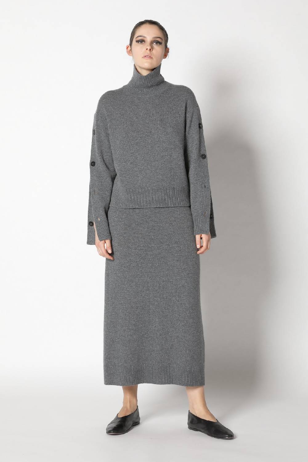 Sminfinity pure button sleeve turtle + pure A skirt Sminfinity pure button sleeve turtle + pure A skirt