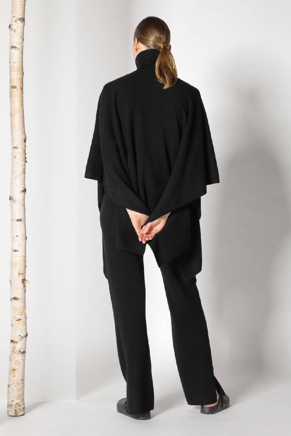 Sminfinity Pure Cape Turtle + Pure Slitted Pants