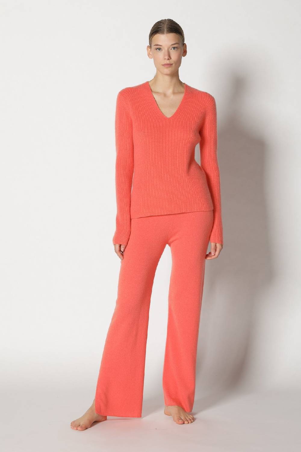 Sminfinity Pure Fitted V Neck + Pure Slitted Pants