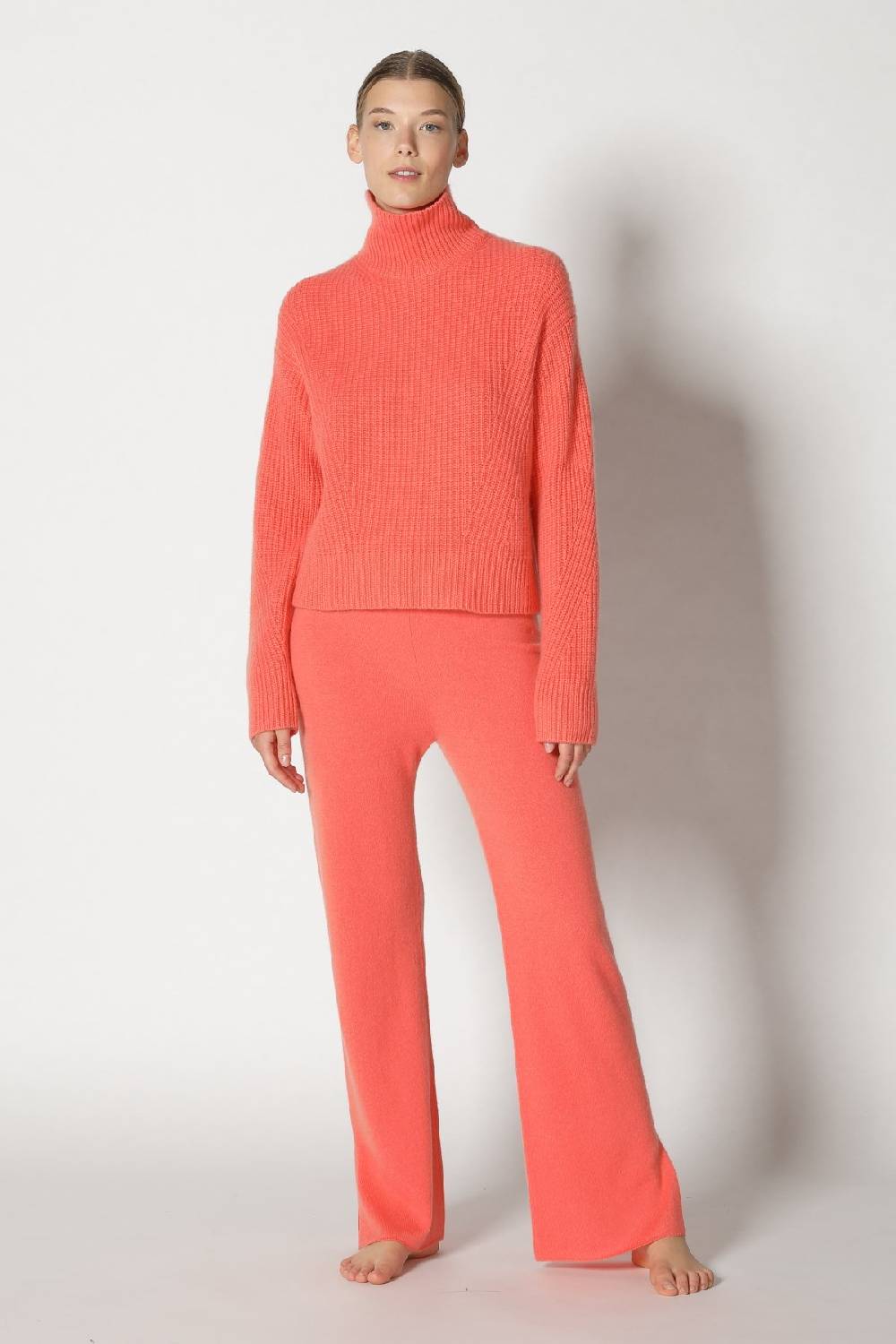 Sminfinity pure icon rib turtle + pure slitted pants