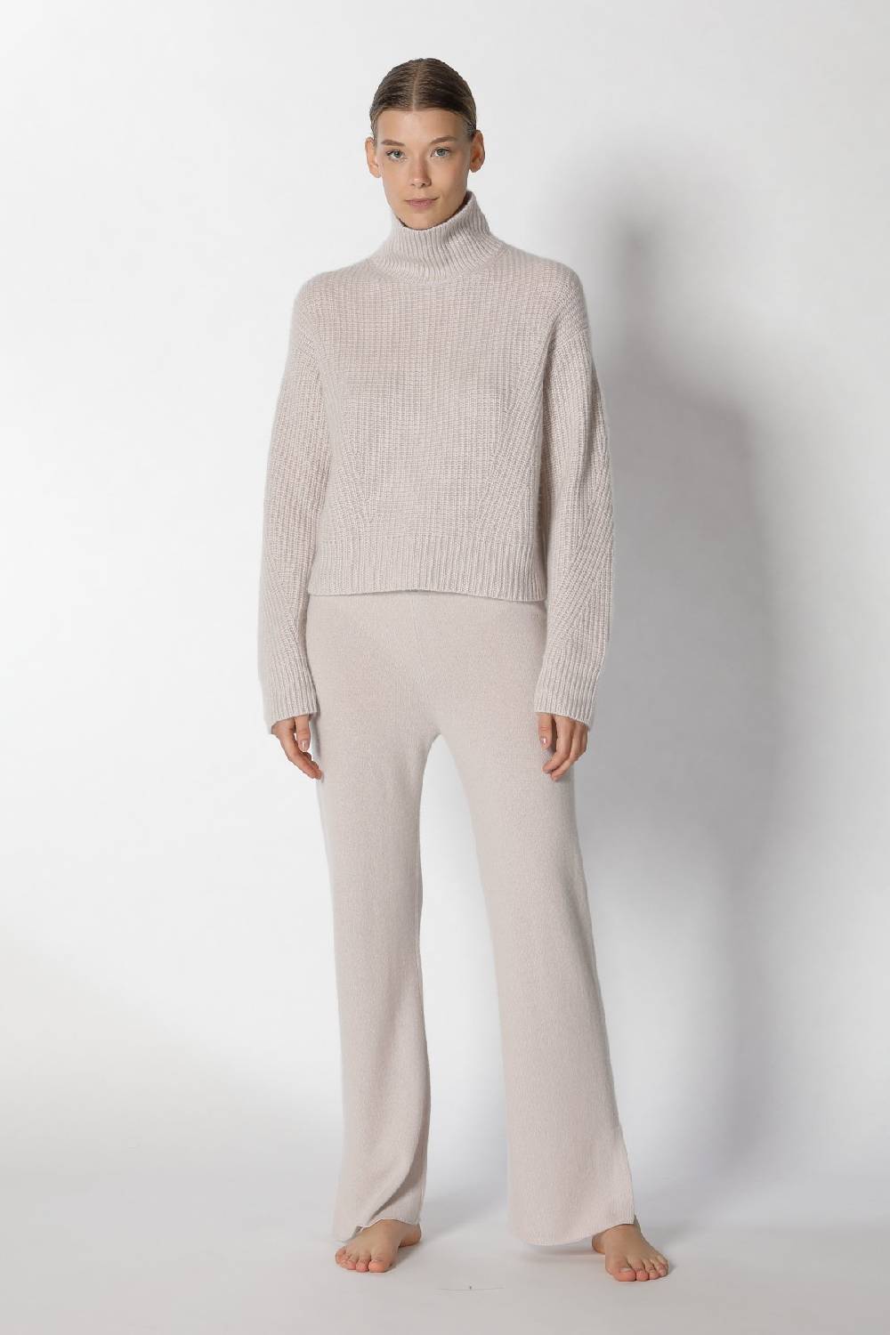 Sminfinity pure icon rib turtle + pure slitted pants