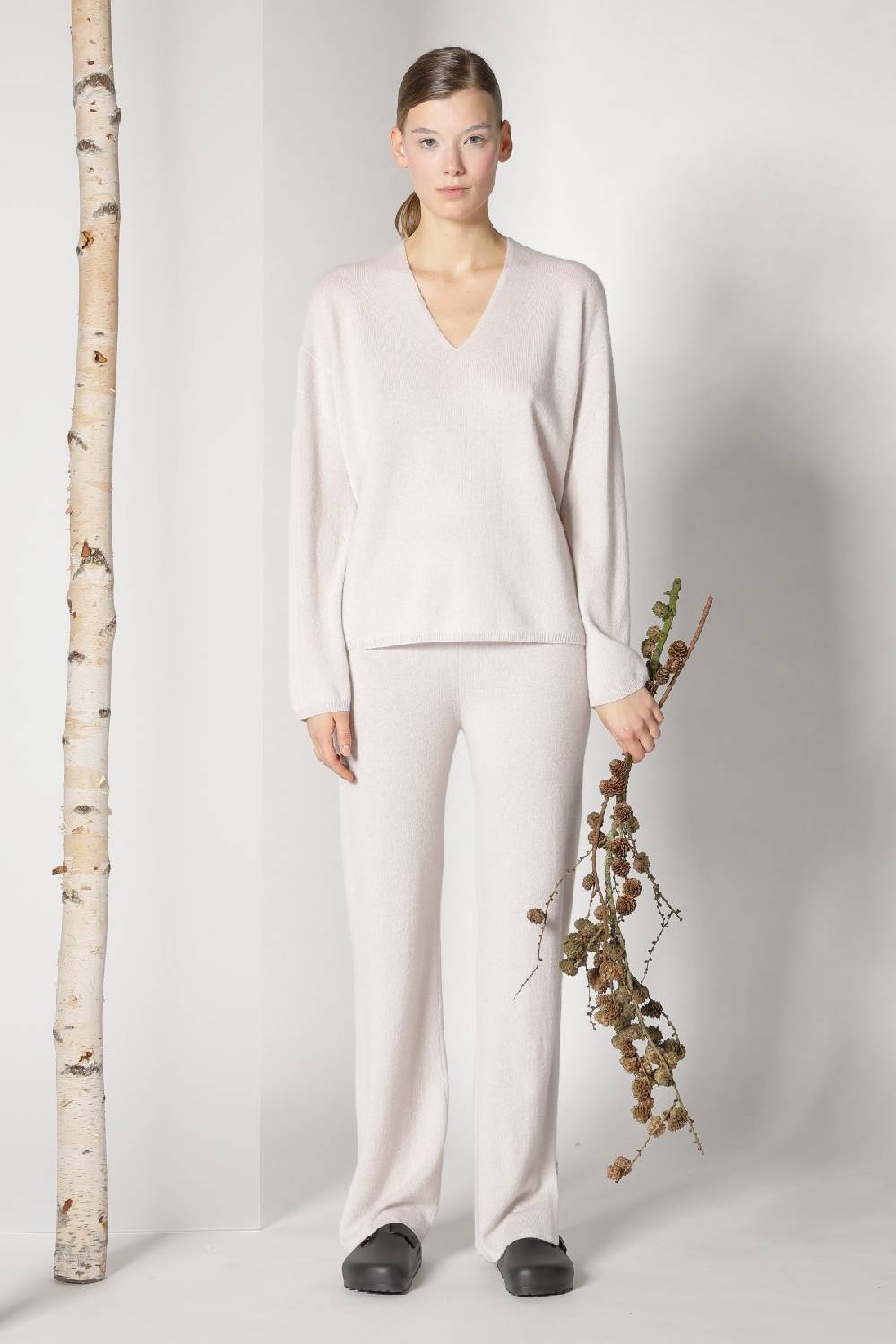 Sminfinity Pure V Jumper + Pure Slitted Pants